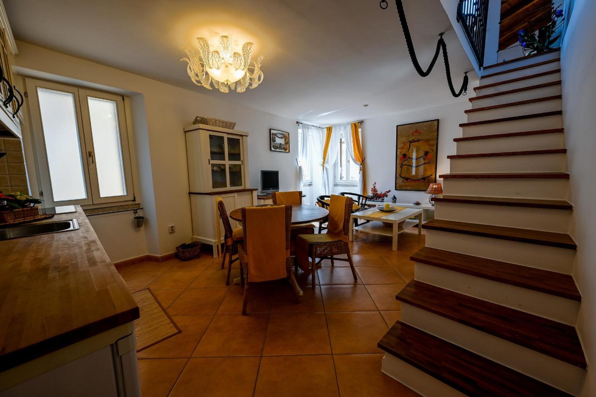 Alice Apartment With Balcony Rovinj Exterior foto